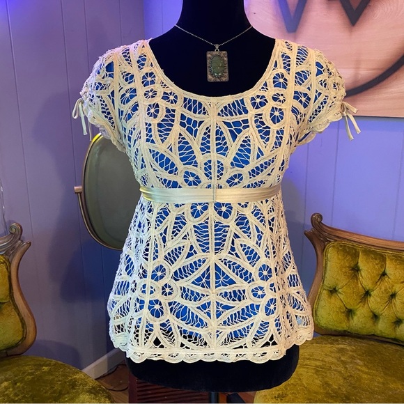 Vtg Y2K Betsey Johnson Black Label Ivory Lace Overlay Romantic Cottagecore Top - Picture 1 of 10